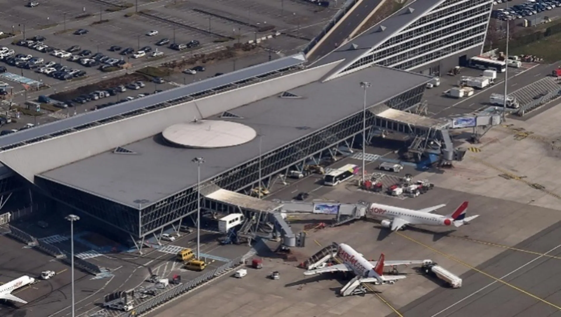 derichebourg-aeroport-lille-facility.jpg